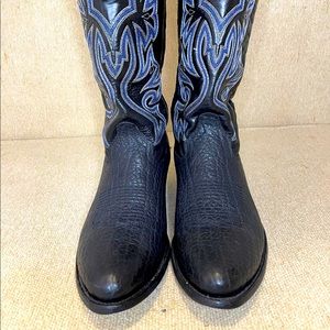 Bull Shoulder Cowboy Boots